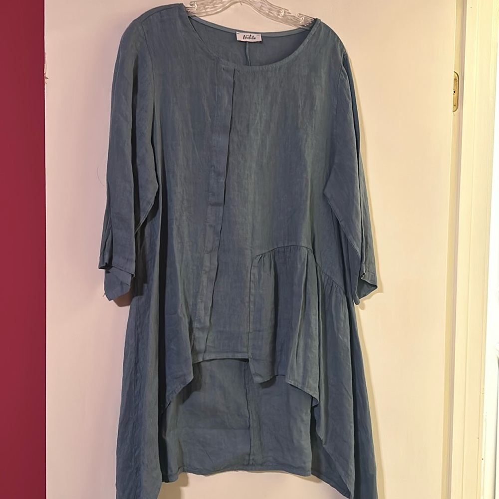 High quality linen tunic in denim blue by Devitalia, fits size small to medium.